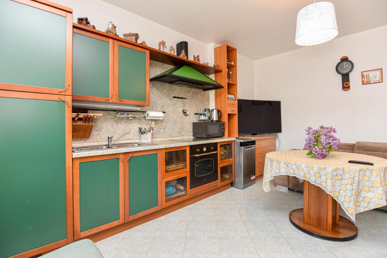 Medziotoju Apartment In Old City بالانغا المظهر الخارجي الصورة